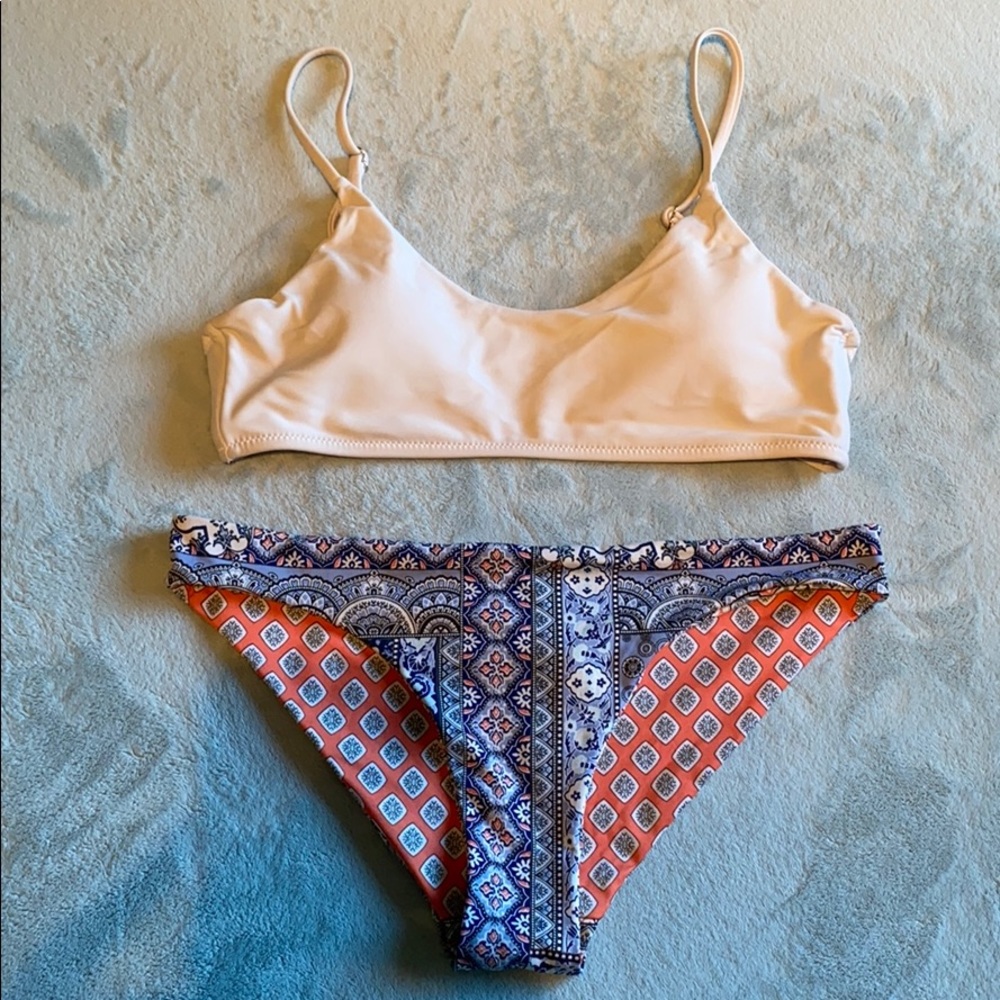 Swim suit